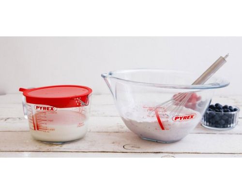 Мерная кружка Pyrex Classic с крышкой 1000мл стеклянная Мерная кружка Pyrex Classic с крышкой 1000мл стеклянная