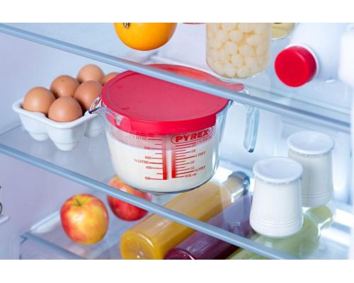 Мерная кружка Pyrex Classic с крышкой 1000мл стеклянная Мерная кружка Pyrex Classic с крышкой 1000мл стеклянная