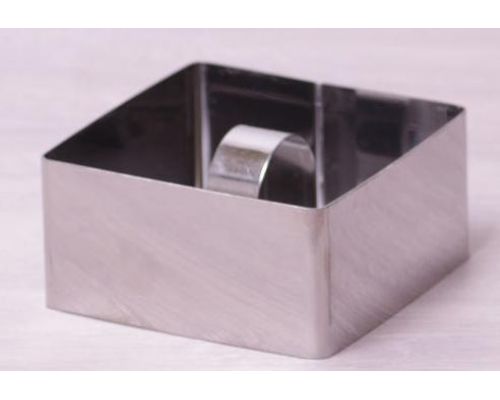 Форма Kamille для выкладки гарнира с прессом 8х8х4.5см квадратная Форма Kamille для выкладки гарнира с прессом 8х8х4.5см квадратная